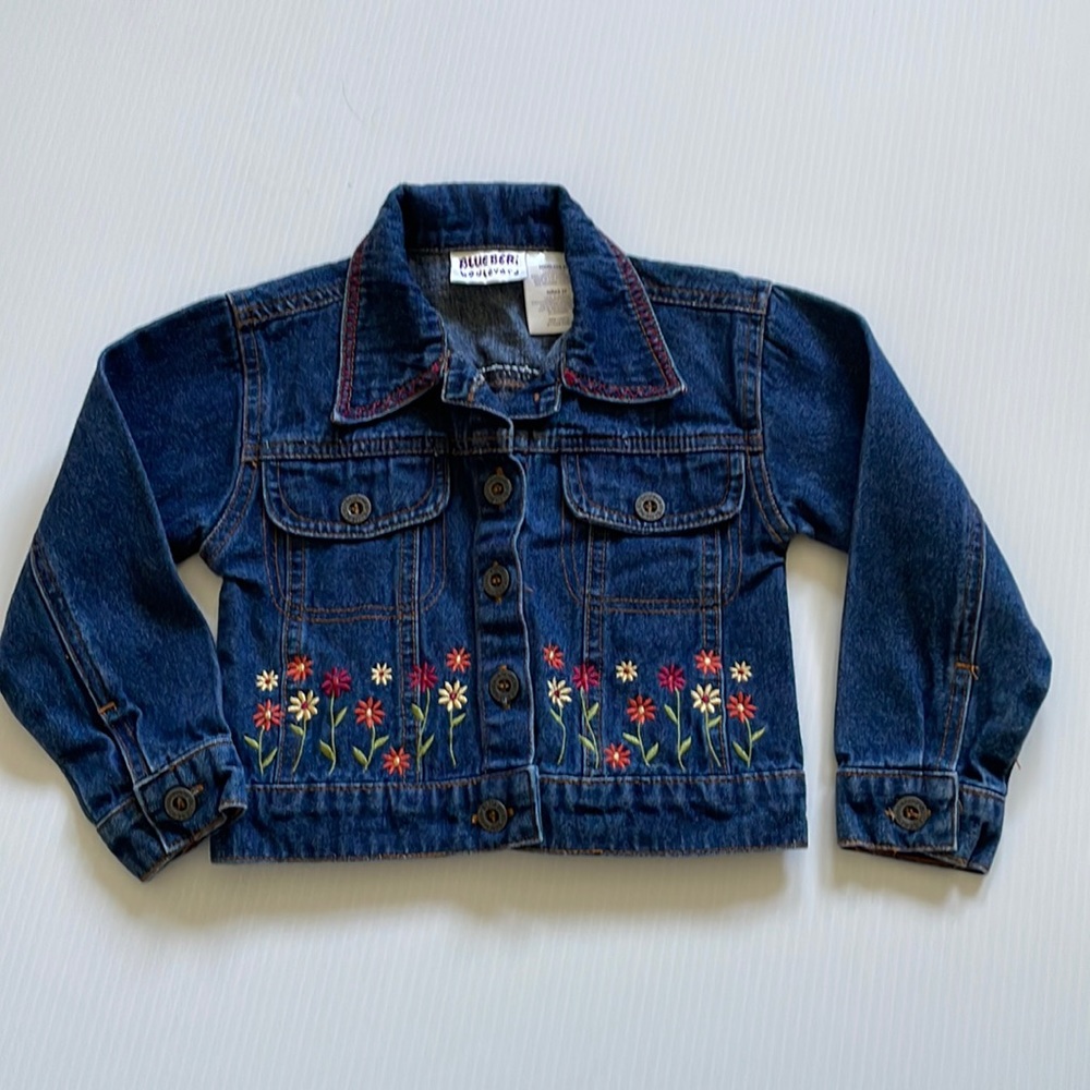 BLUEBERI boulevard denim jacket with embroidered flowers. Girls size 3T